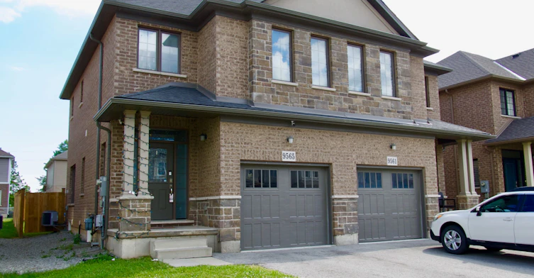 9565 Tallgrass Avenue, Niagara Falls, ON, L2G 0Y3 - 2