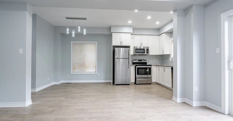 113 Echovalley Drive, Hamilton, ON, L8J 0H1 - 8