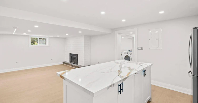 Lower-855 Garth Street, Hamilton, ON, L9C 4K7 - 3