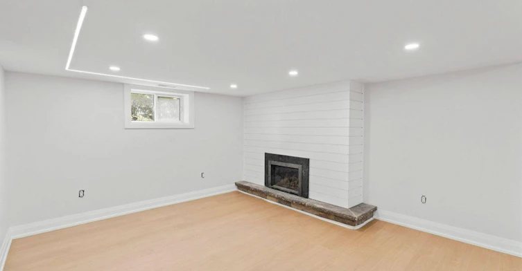 Lower-855 Garth Street, Hamilton, ON, L9C 4K7 - 5