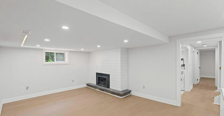 Lower-855 Garth Street, Hamilton, ON, L9C 4K7 - 6