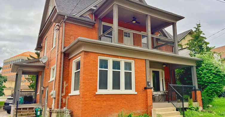 2-94 Scott Street, Kitchener, ON, N2H 2R5