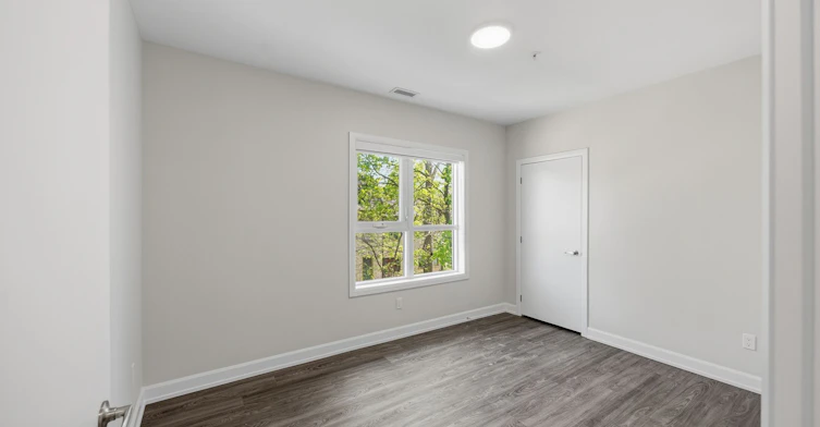 104-369 Hunter Street W, Peterborough, ON, K9H 2M5 - 4