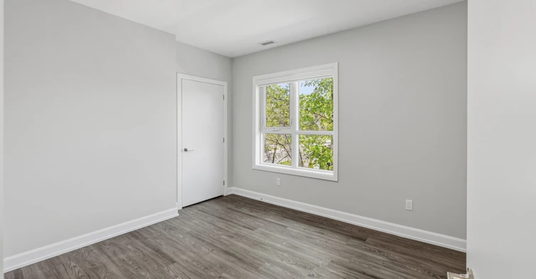 202-369 Hunter Street W, Peterborough, ON, K9H 2M5 - 10