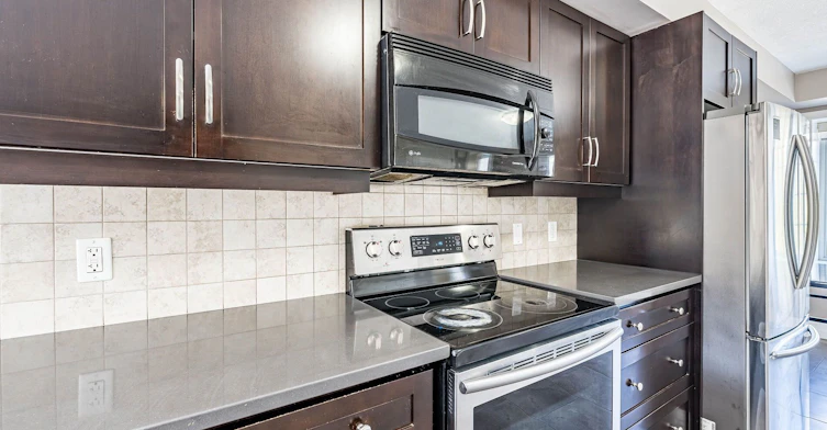15-275 Old Huron Road E, Kitchener, ON, N2R 1P9 - 12