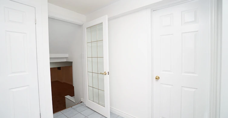 Gound & Bsmt-594 Queen Victoria Drive, Hamilton, ON, L8W 3E5 - 17