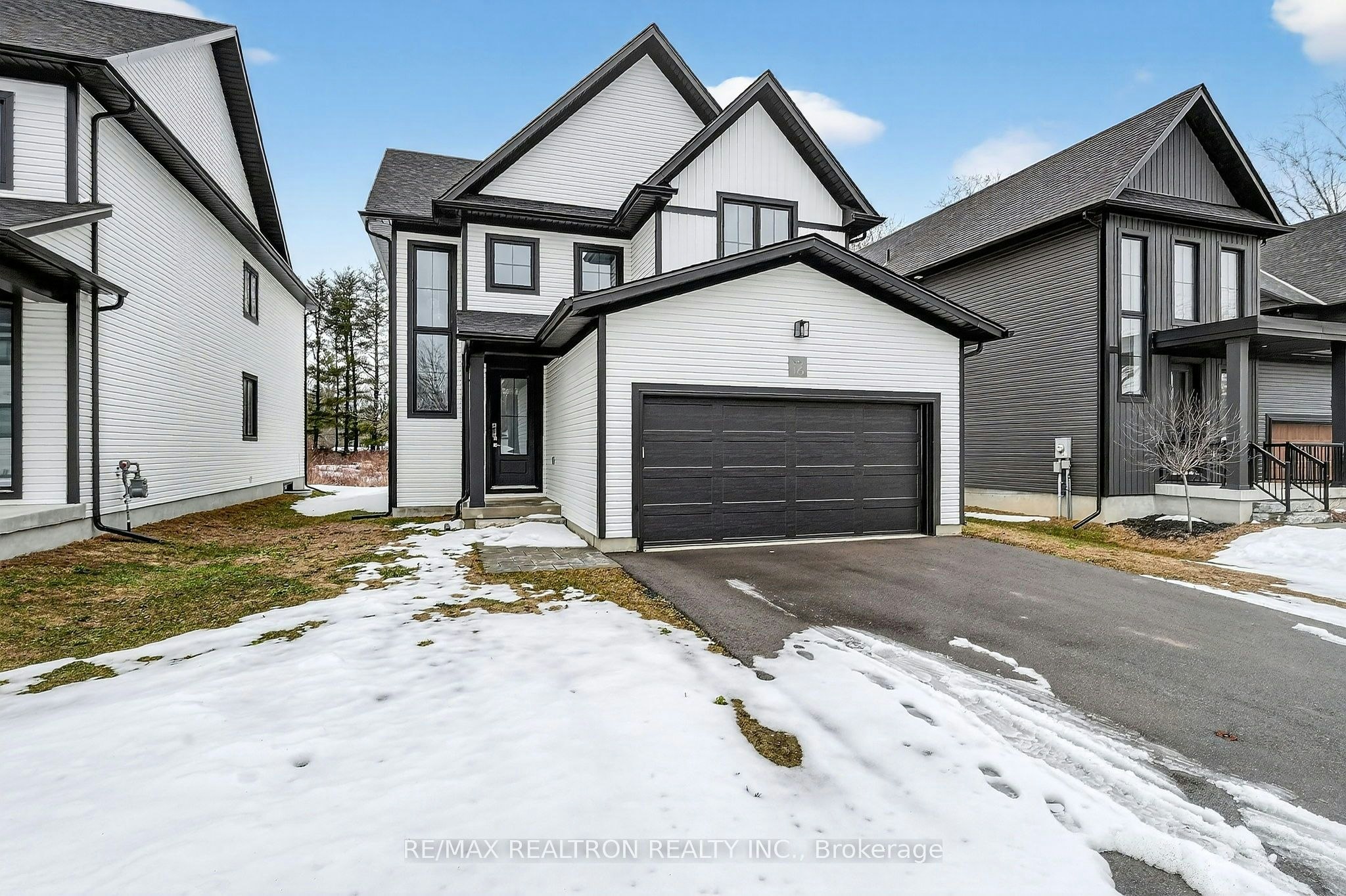16-297 Whiting Street, Ingersoll, ON, N5C 3W5
