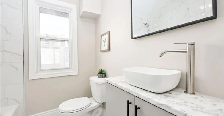Upper Level-31 Greenaway Avenue, Hamilton, ON, L8C 6C3 - 8