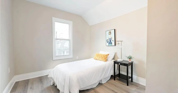 Upper Level-31 Greenaway Avenue, Hamilton, ON, L8C 6C3 - 5