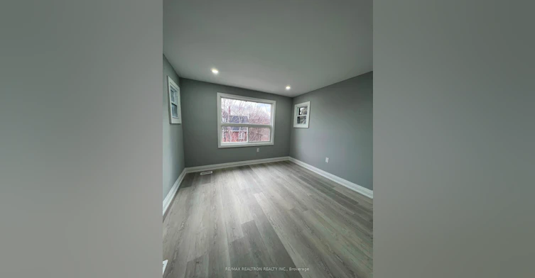 Upper Level-121 Park Row N, Hamilton, ON, L8H 4E7 - 3