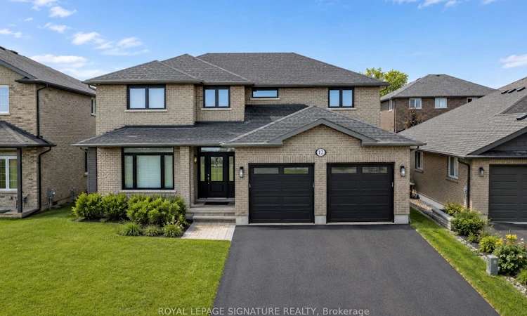 12 Hummingbird Drive