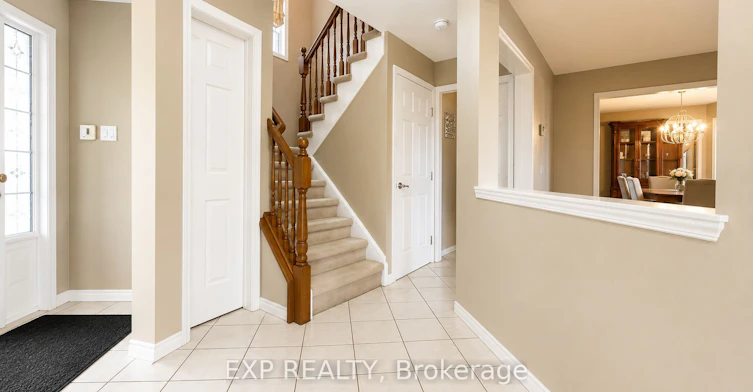 Upper-287 Resurrection Drive, Kitchener, ON, N2N 3H4 - 3