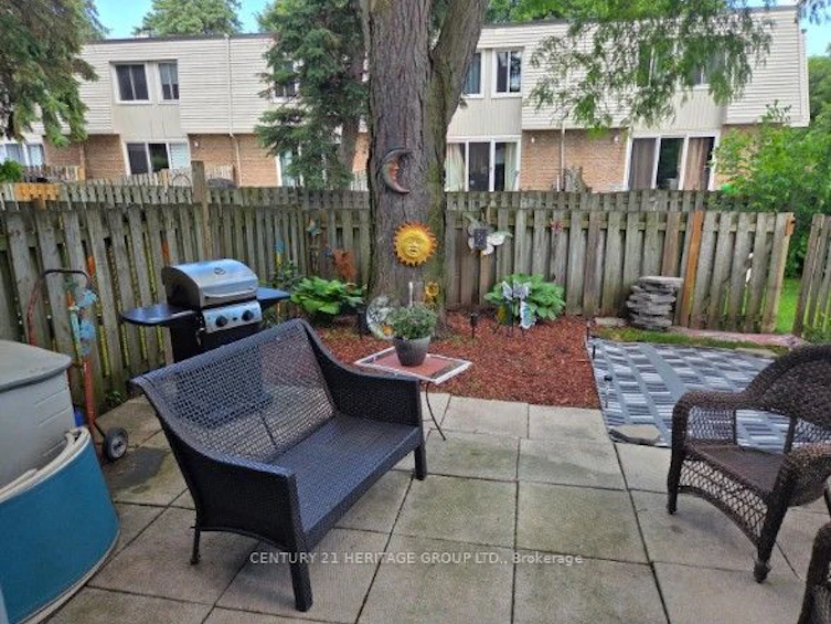182-17 Old Pine Trail, St. Catharines, ON, L2M 6P9 - 32
