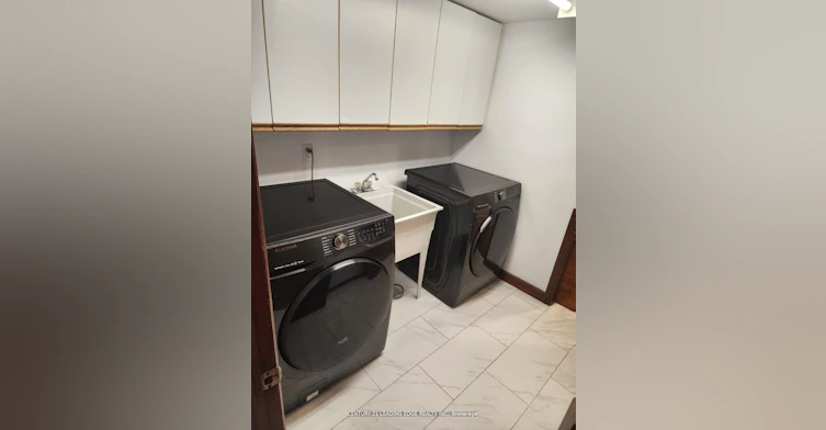 11 Westlawn Drive, Hamilton, ON, L9B 2J4 - 9