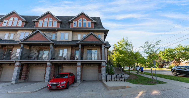 5-487 East Avenue, Kitchener, ON, N2H 0A8