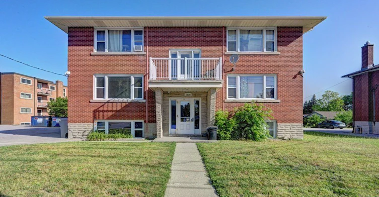 0-1230 Queens Boulevard, Kitchener, ON, N2M 1C3