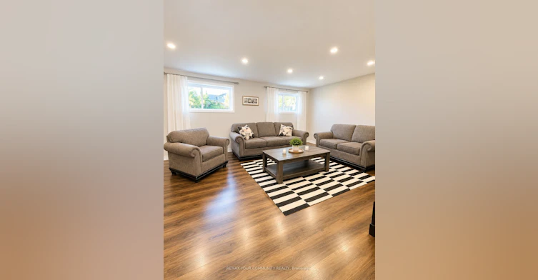 3237 Corry Crescent, Niagara Falls, ON, L2G 7G2 - 2
