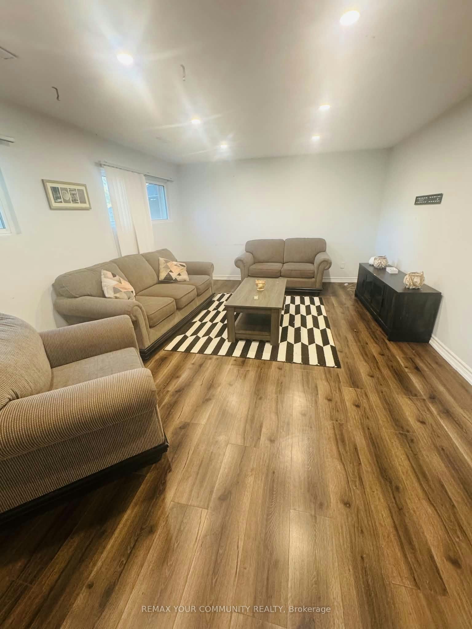 3237 Corry Crescent, Niagara Falls, ON, L2G 7G2 - 3
