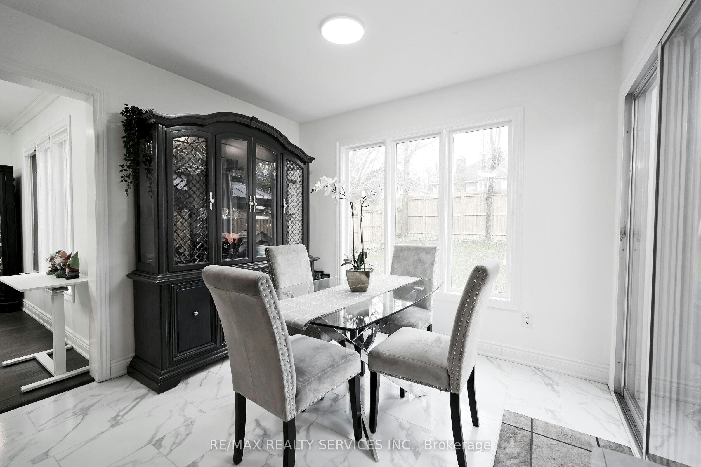 8 Yeoman Drive, Brantford, ON, N3R 7S8 - 11