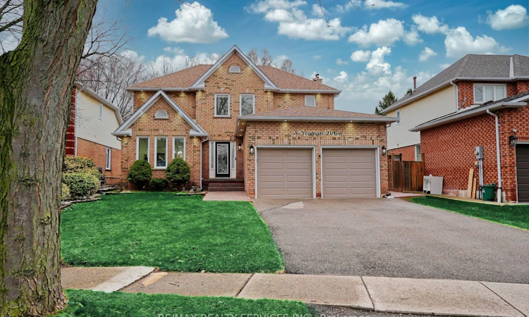 8 Yeoman Drive