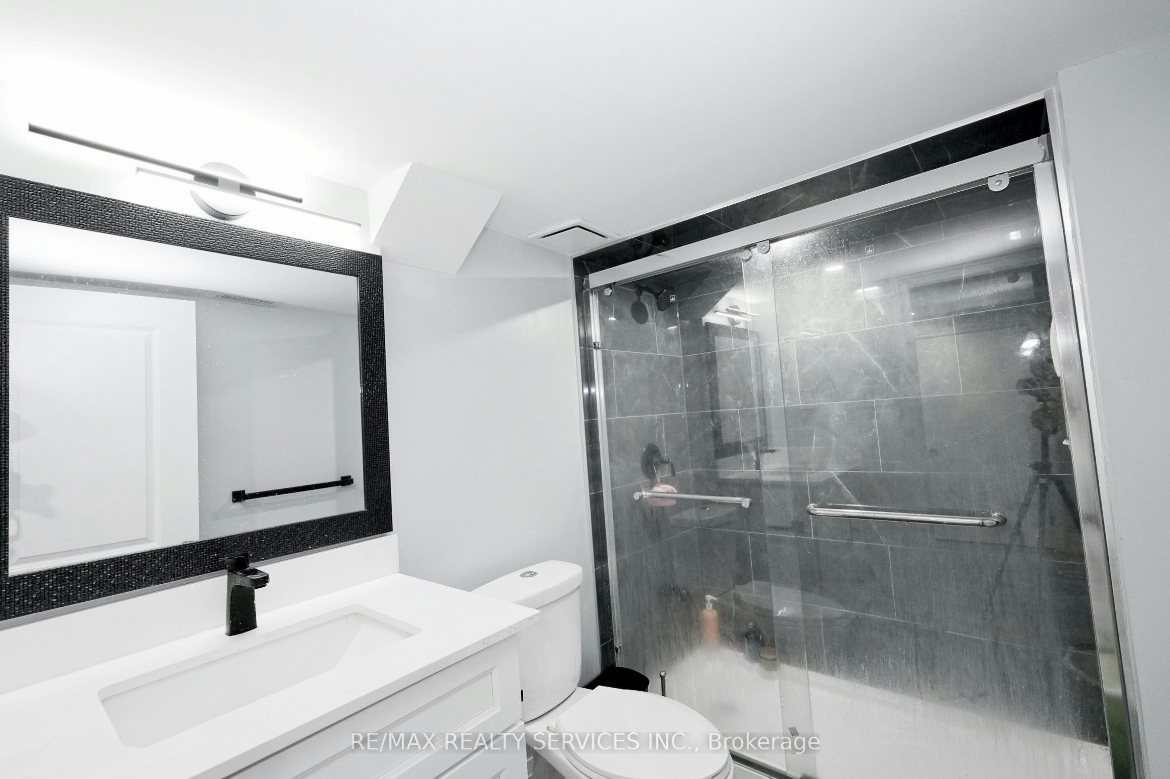 8 Yeoman Drive, Brantford, ON, N3R 7S8 - 42
