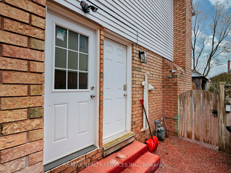 8 Yeoman Drive, Brantford, ON, N3R 7S8 - 32