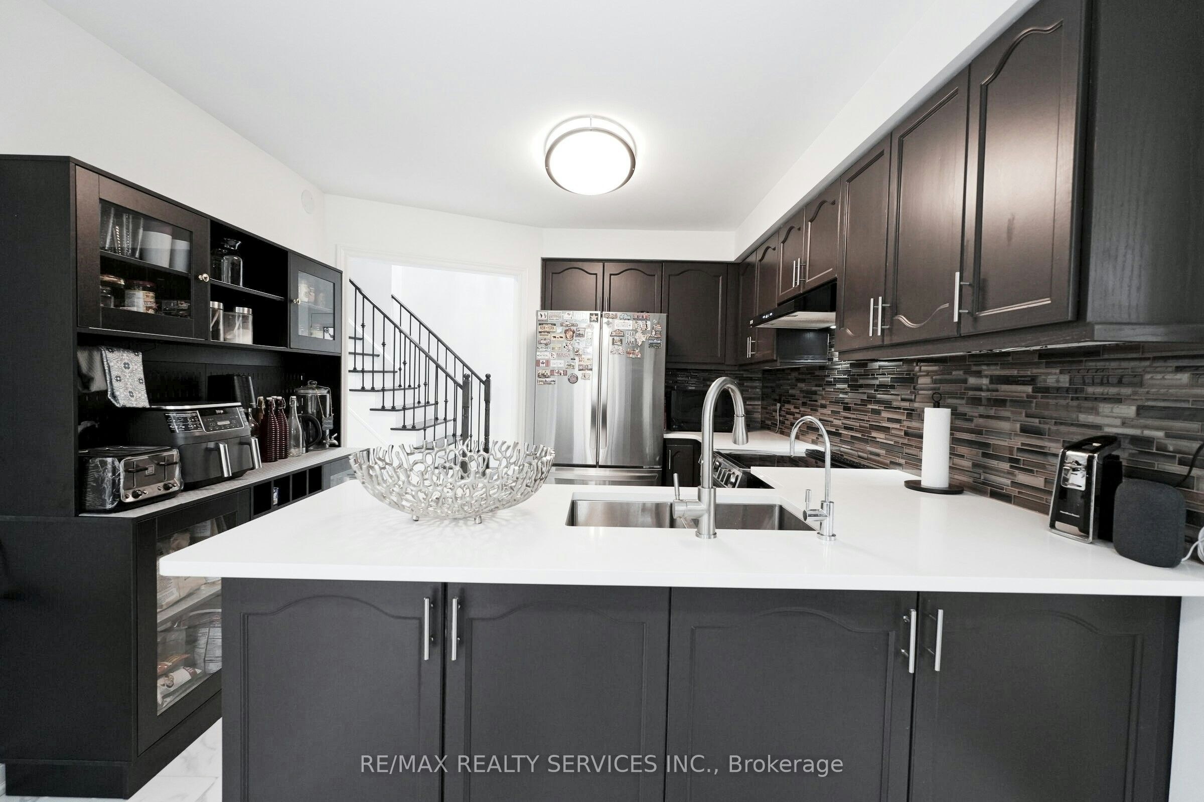 8 Yeoman Drive, Brantford, ON, N3R 7S8 - 12