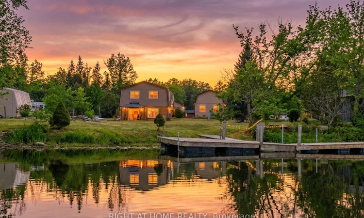 12 Maple Grove Road