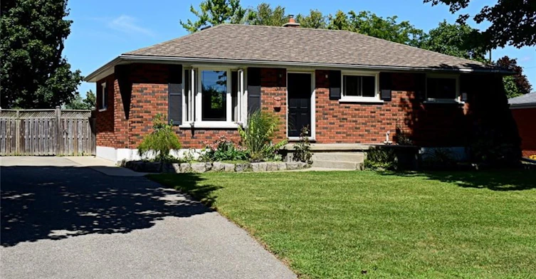 UPPER-5 Mccammon Street, Brant, ON, N3L 1V8