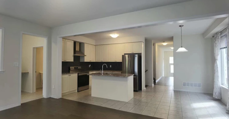 8683 Chickory Trail, Niagara Falls, ON, L2H 3S5 - 4
