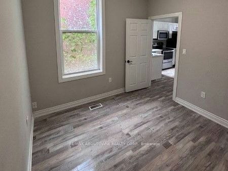 1A-498 Main Street E, Hamilton, ON, L8N 1K7 - 14