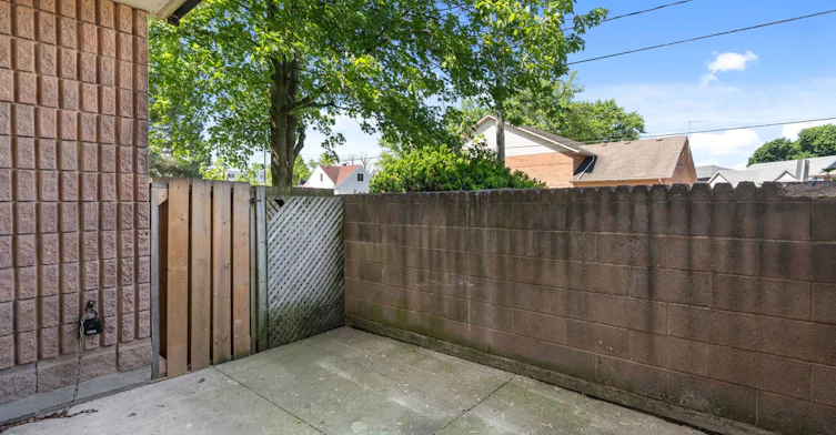 107-72 Main Street E, Port Colborne, ON, L3K 5Z8 - 5