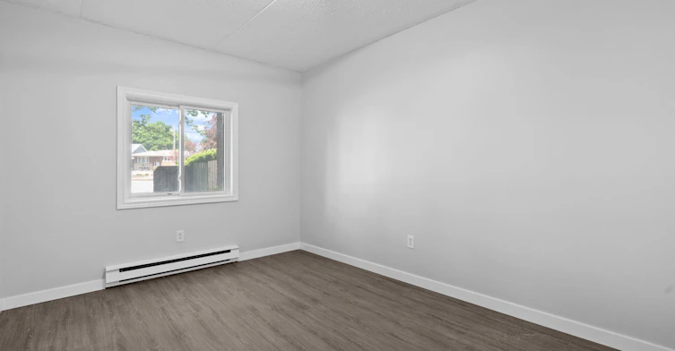 107-72 Main Street E, Port Colborne, ON, L3K 5Z8 - 22