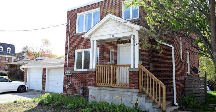 A-Upper-119 Erb Street, Waterloo, ON, N2J 1M1