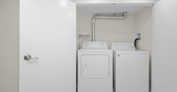 26 Phillipo Drive, Hamilton, ON, L9B 2P6 - 4
