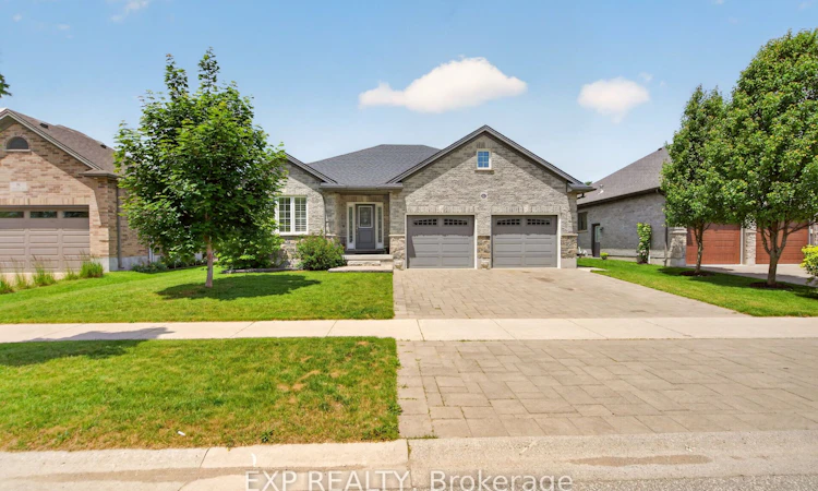 6 Caverhill Crescent