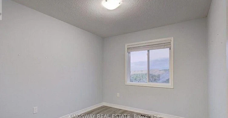 16 Bradbury Road, Hamilton, ON, L8J 0L1 - 4