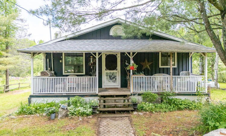 34 Gordon Point Road