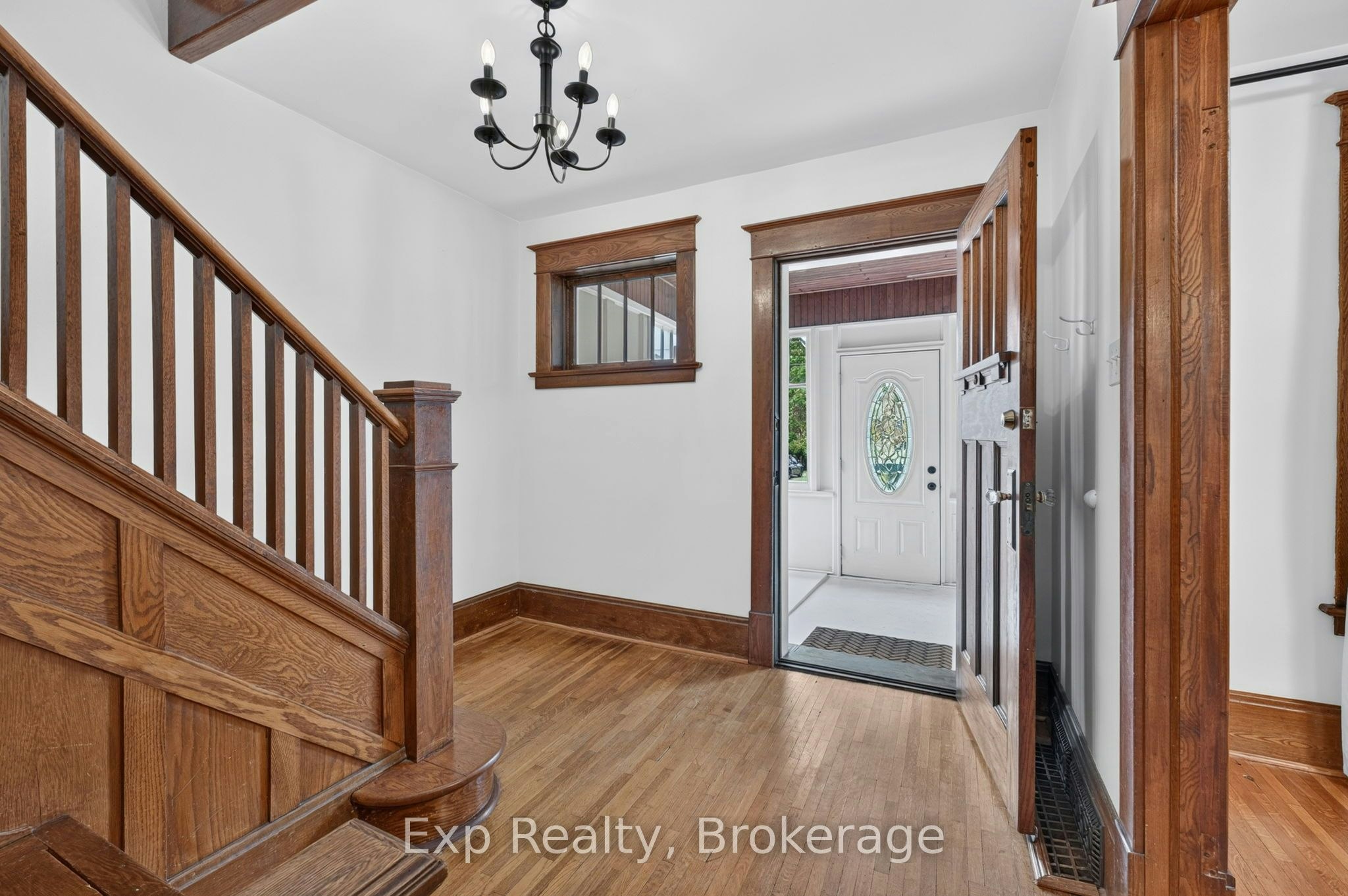 98 Cedar Street, Belleville, ON, K8P 3M4