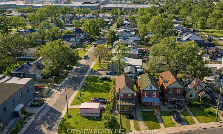 382 Beach Road