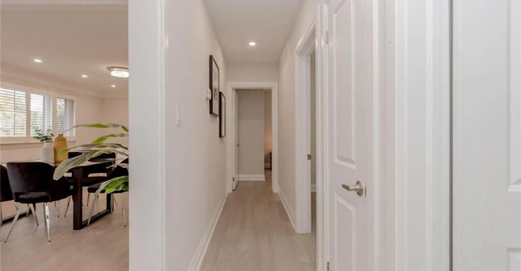 Main-128 Clarendon Avenue, Hamilton, ON, L9A 3A5 - 10