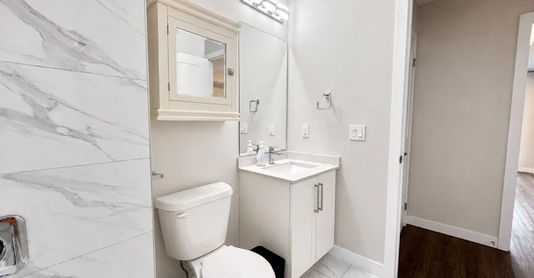2210-15 Queen Street S, Hamilton, ON, L8P 0C6 - 23
