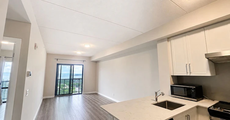 2210-15 Queen Street S, Hamilton, ON, L8P 0C6 - 3