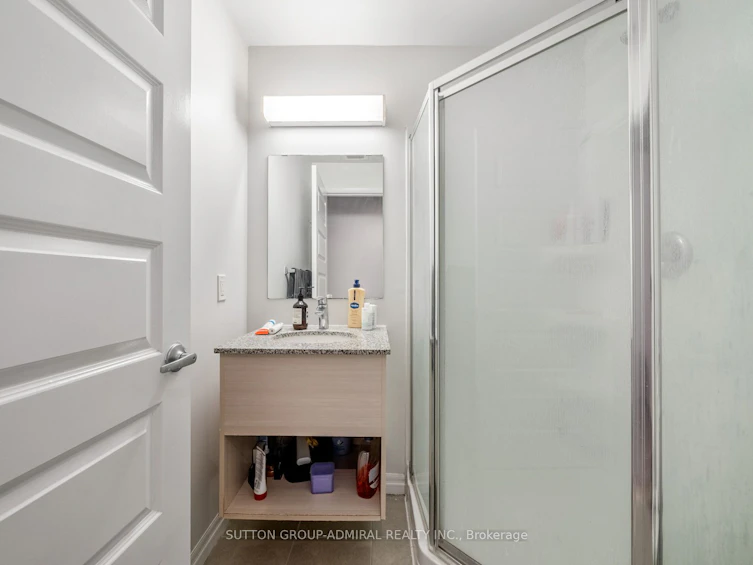 203-8 Hickory Street W, Waterloo, ON, N2L 3H6 - 22