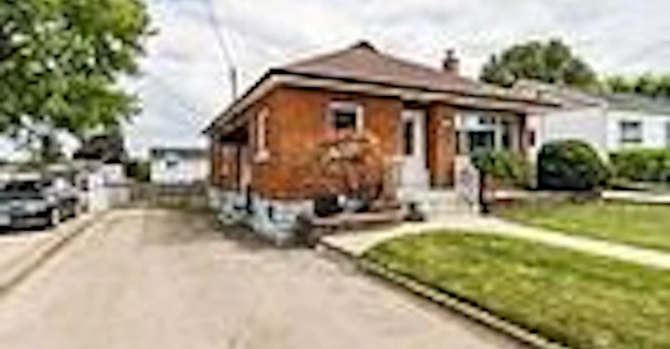 MAIN-223 Erindale Avenue, Hamilton, ON, L8K 4R6 - 2
