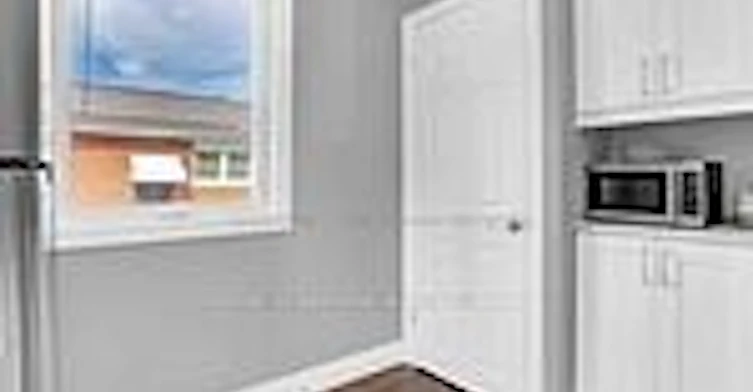 MAIN-223 Erindale Avenue, Hamilton, ON, L8K 4R6 - 12