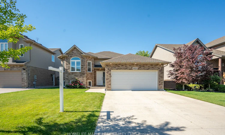 8625 Kelsey Crescent