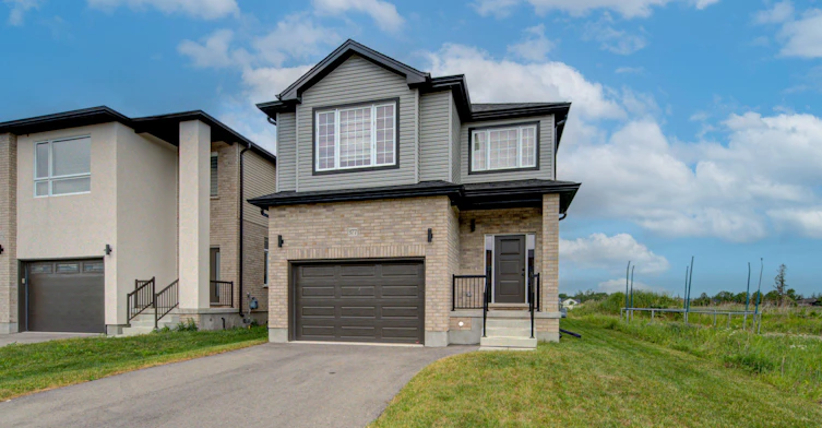 377 Bradshaw Drive, Stratford, ON, N5A 0K2 - 2