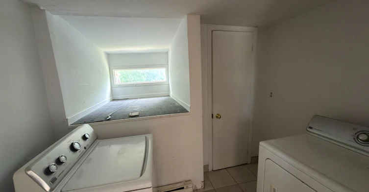 1168 Oxford Street E, London, ON, N5Y 3M1 - 9
