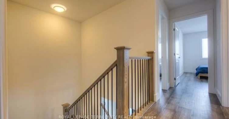154 Sycamore Street, Blue Mountains, ON, L9Y 4E2 - 16
